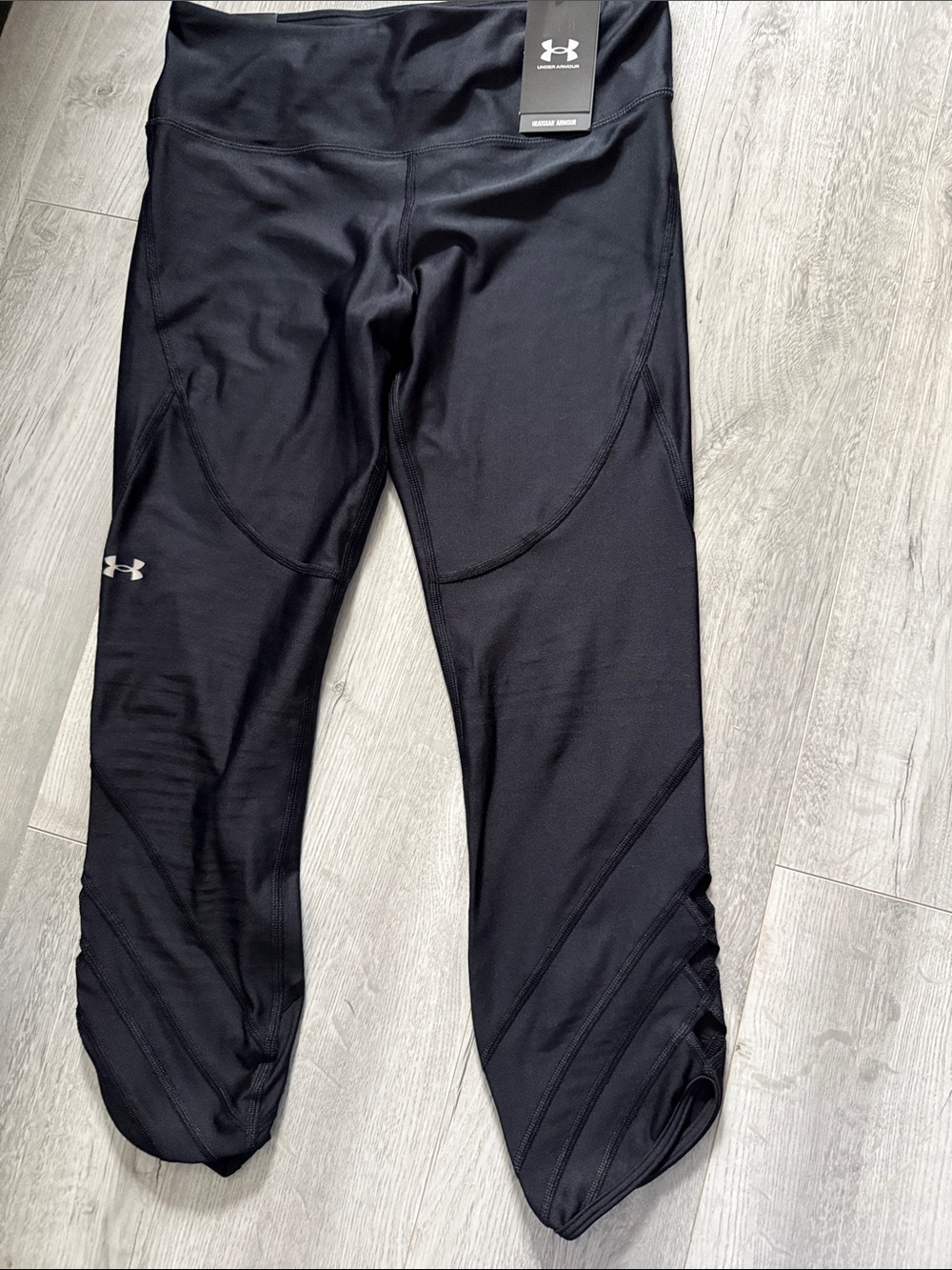 Under Armour compression high rise ankle leggings  size large new with tags